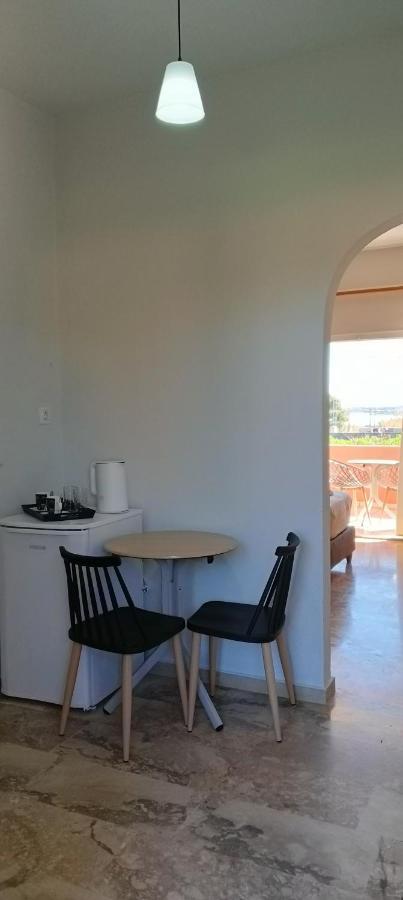 Alonaki Bay Apartment Halikounas Exterior photo